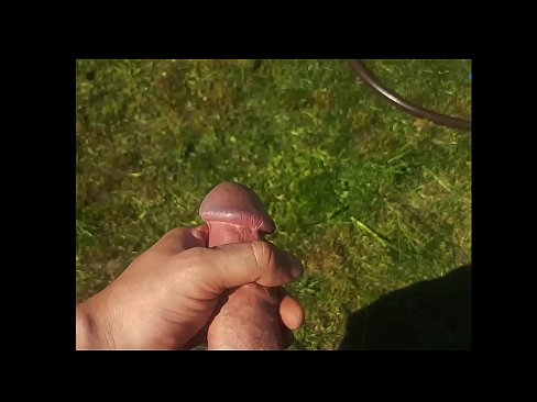 ❤️ Hot hottie får den rosa fitten hennes knullet og kommer med en sprut i en sommerhage Pornovideo hos oss ️❤
